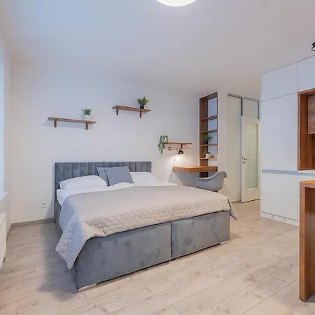 Apartamento Bright & Stylish Near Center