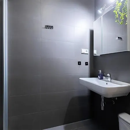 Bright & Stylish Near Center Apartman Kassa