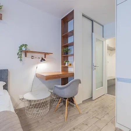 Apartamento Bright & Stylish Near Center